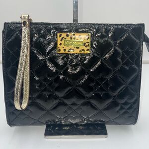 Betsey Johnson Large‎ Faux Leather Black and Gold Quilted Wristlet